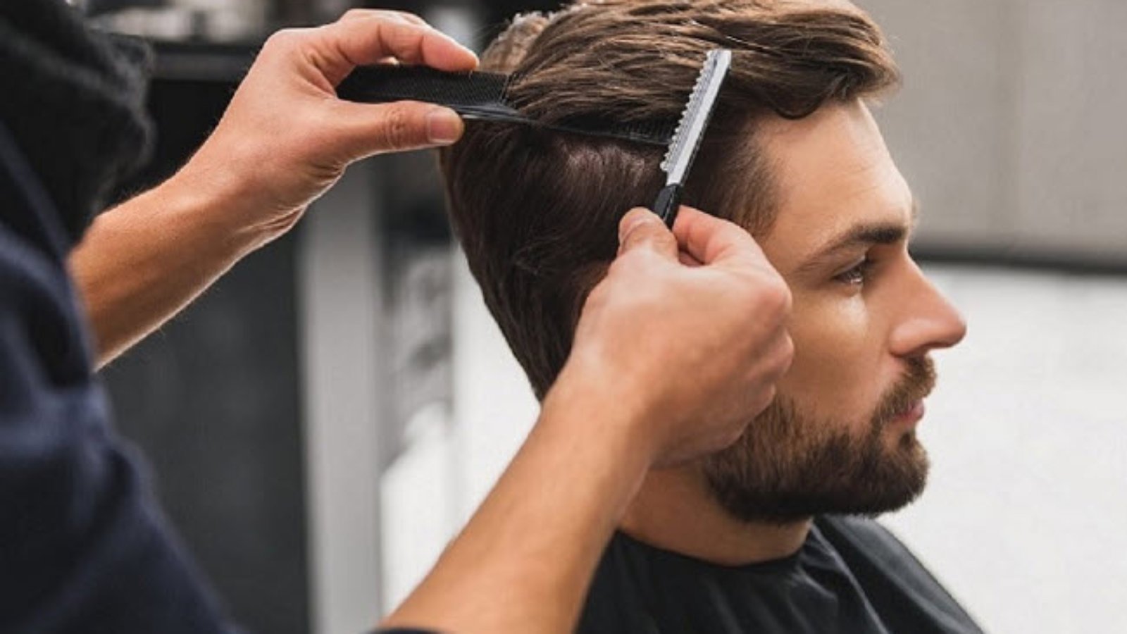 Giải mã chi tiết giấc mơ thấy cắt tóc