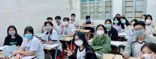 Mơ Thấy Lớp Học Đông Người Là Điềm Báo Gì? Giải Mã Giấc Mơ Chính Xác Nhất