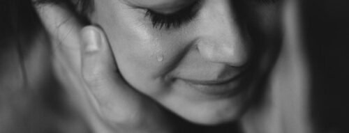 Nằm Mơ Thấy Người Yêu Khóc Là Điềm Tốt Hay Xấu