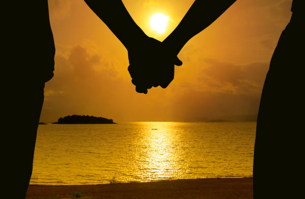 Thể hiện tình yêu sâu đậm và niềm tin bền vững