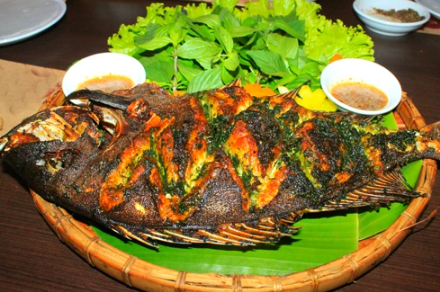 Làm nổi bật biểu tượng tài lộc và thịnh vượng.