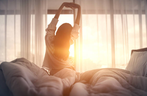 Sau giấc mơ bị đâm, hãy xem đó là cơ hội để làm mới tâm hồn và bắt đầu ngày mới bình an.