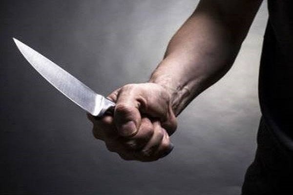 Nguyên nhân dẫn đến giấc mơ bị đánh bằng dao