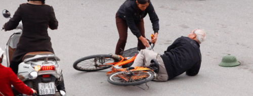 Mơ Thấy Bị Té Xe – Giải Mã Giấc Mơ Và Những Con Số Liên Quan