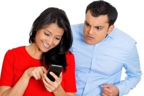 Giấc mơ thấy đàn ông ghen: Khi sự ghen tuông trở thành thông điệp phong thủy