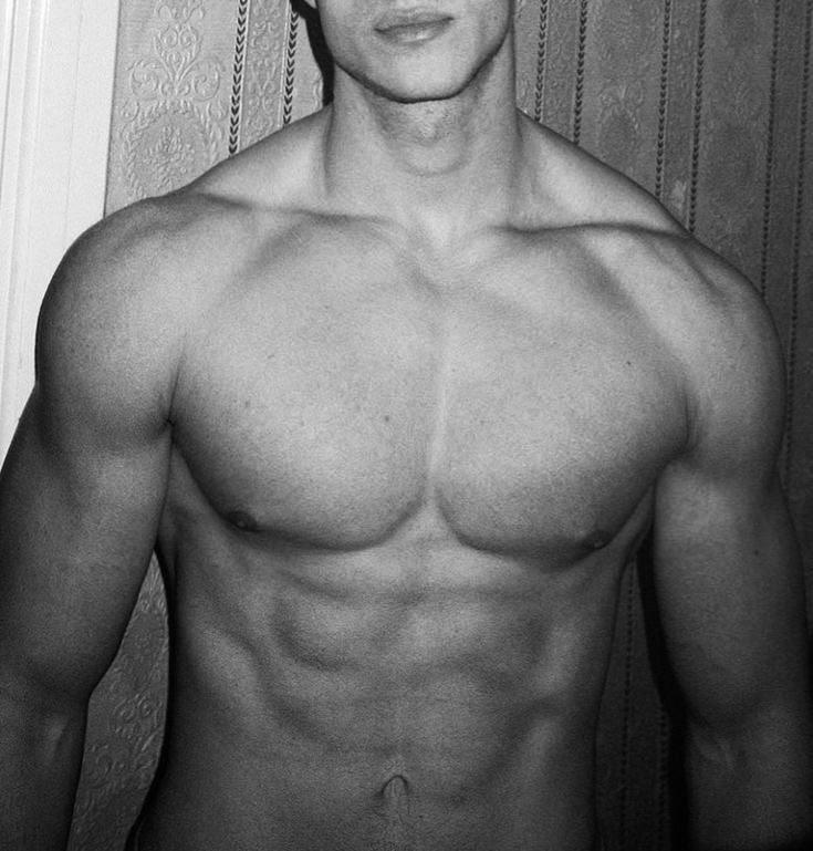 Ý nghĩa giấc mơ thấy đàn ông khỏa thân dự báo tương lai