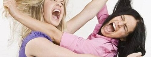 Mơ thấy đánh ghen – Điềm báo về tình yêu, sự phản bội hay những thay đổi trong mối quan hệ?