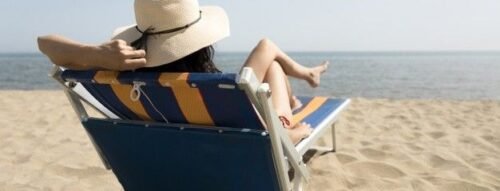 Mơ thấy đi tắm biển – Giấc mơ mát lành giữa sóng nước ẩn chứa thông điệp