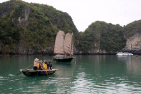 Mơ Thấy Đi Thuyền – Giải Mã Điềm Báo Và Con Số May Mắn Trong Lô Đề