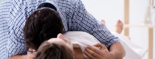 Giấc mơ thấy mẹ chết mà mẹ chưa chết: Dự báo về tình cảm, tài lộc và gia đạo