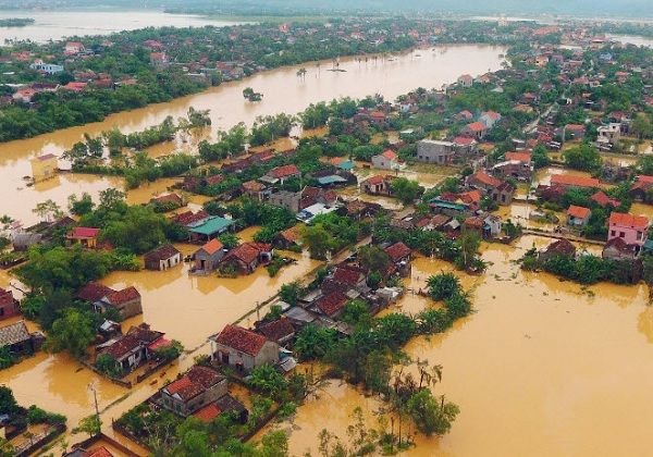 Trong tâm linh và giải mã giấc mơ, nước lụt tượng trưng cho những biến động bất ngờ trong cuộc sống