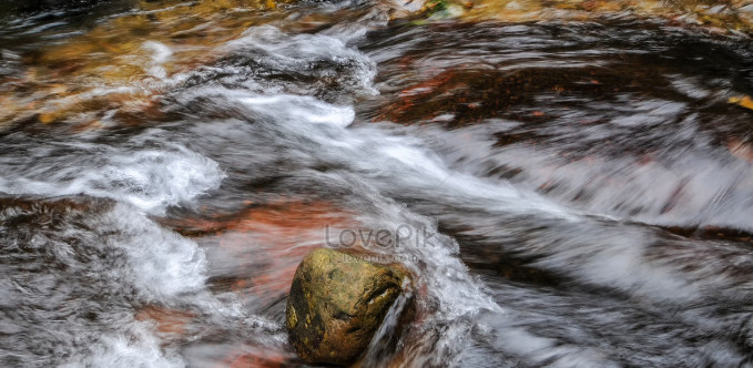 Thể hiện sự hỗn loạn của cảm xúc và vận trình.