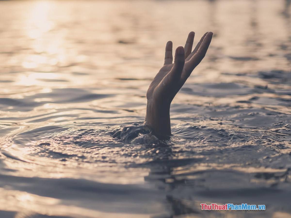 Điềm báo tốt hay xấu khi mơ thấy cứu người rơi xuống ao