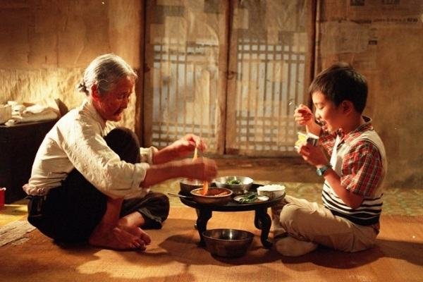 Ý nghĩa tổng quan của giấc mơ thấy bà già và trẻ em