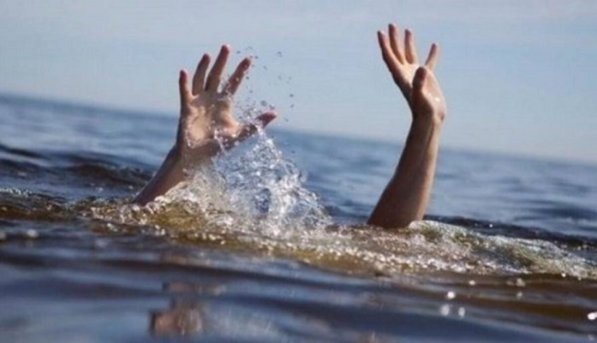 Giải mã giấc mơ thấy cứu người rơi xuống ao