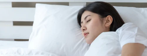 Mơ Thấy Chăn Gối Là Điềm Gì? Giải Mã Chi Tiết Giấc Mơ Bí Ẩn Này