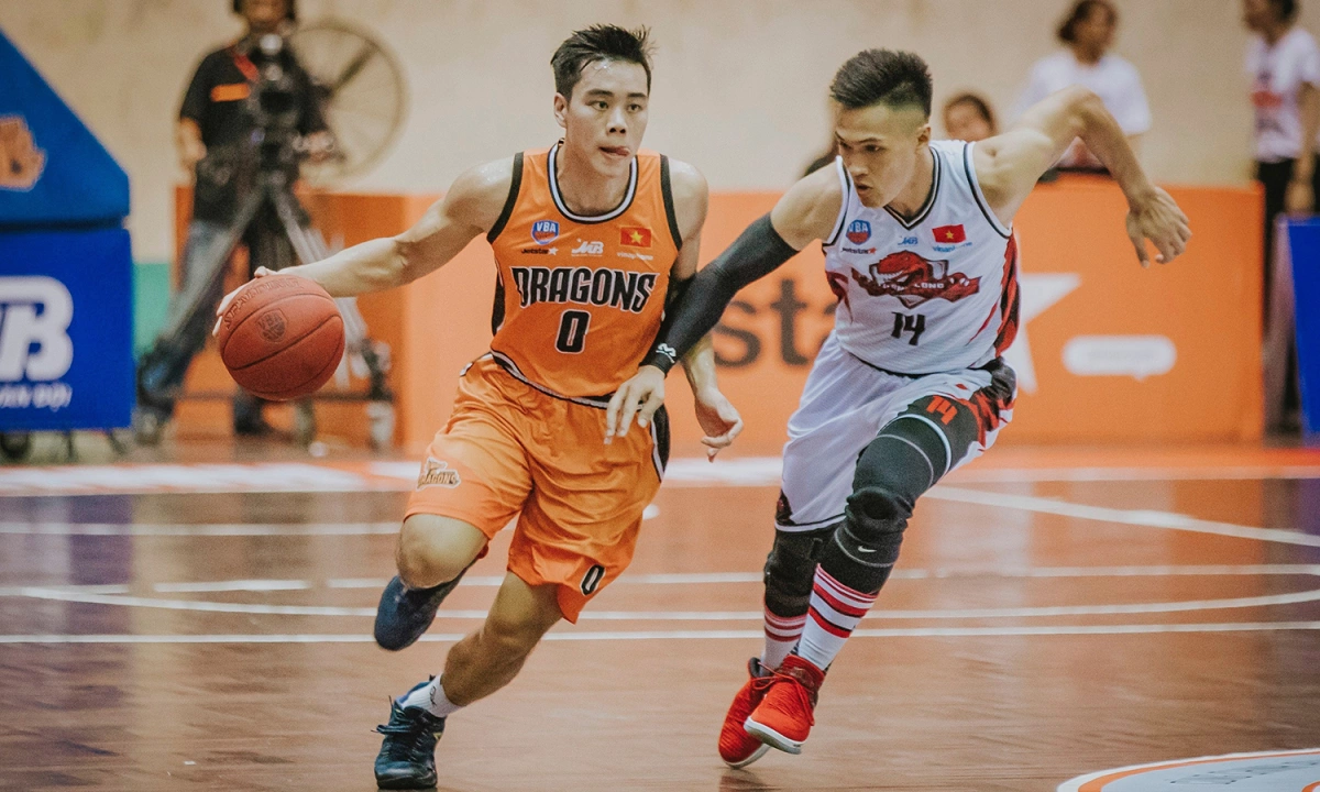 Mơ thấy người khác chơi bóng rổ – Lời khuyên về tinh thần đồng đội