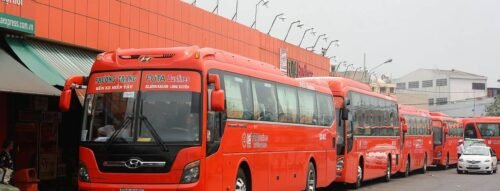 Mơ Thấy Nhà Xe Có Nhiều Xe Là Điềm Lành Hay Cảnh Báo Tài Chính?