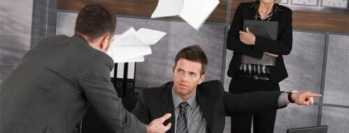 Mơ Thấy Bị Đuổi Việc Báo Hiệu Biến Động Trong Sự Nghiệp