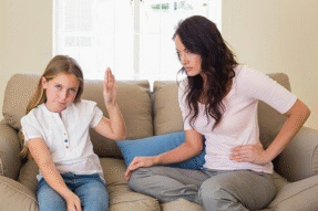 Giải Mã Giấc Mơ Thấy Cãi Nhau Với Mẹ – Dấu Hiệu Cảm Xúc Và Con Số May Mắn