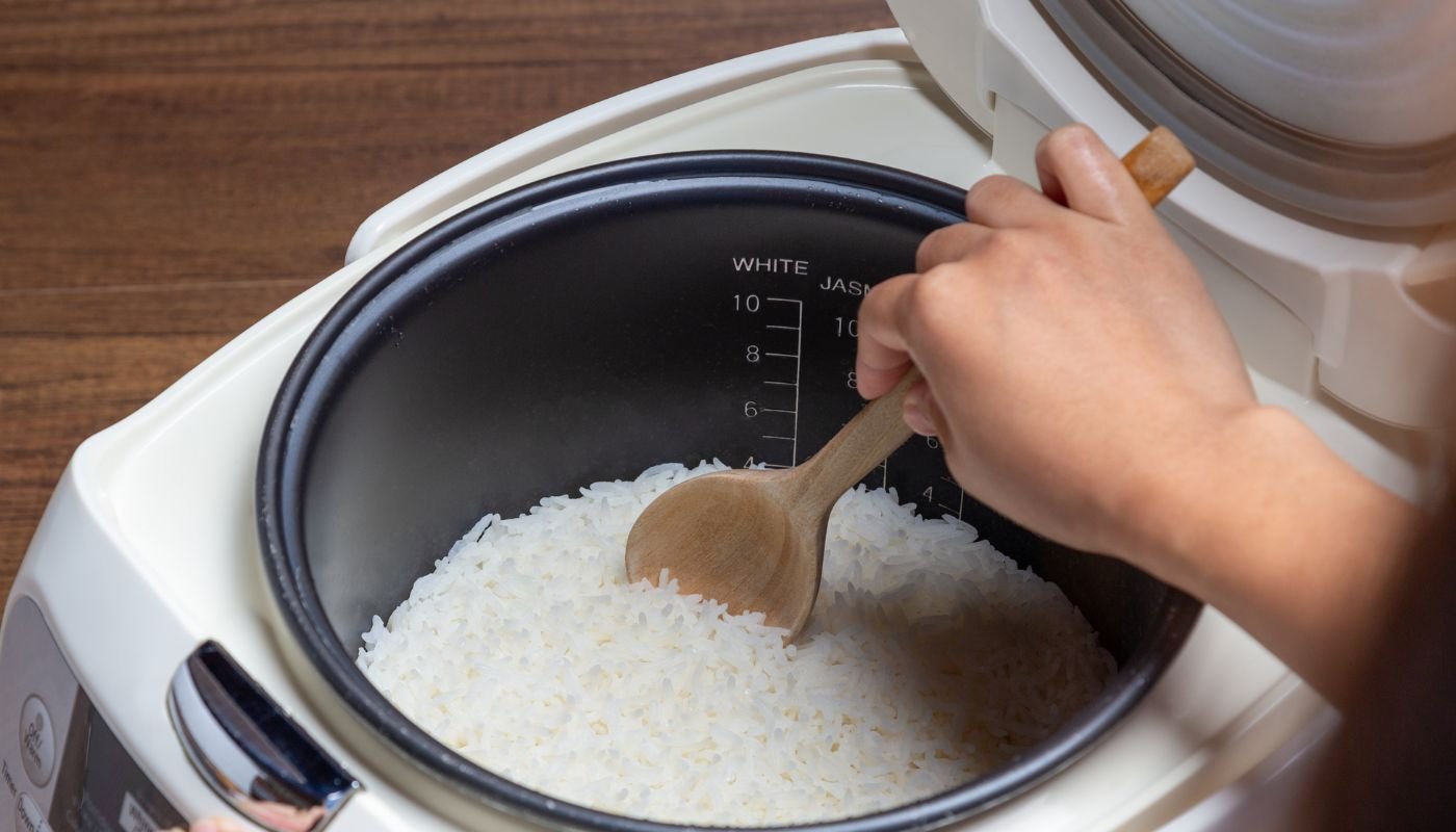 Mơ thấy đang nấu cơm phản ánh sự chu toàn