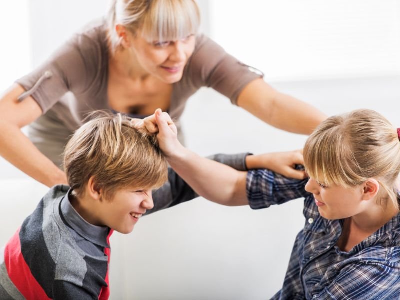 Giải Mã Giấc Mơ Thấy Đánh Nhau Với Bạn Điềm Báo Xung Đột